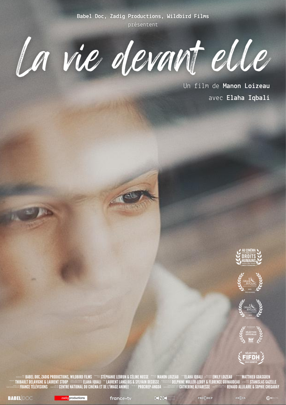Filmplakat Das Leben liegt noch vor ihr